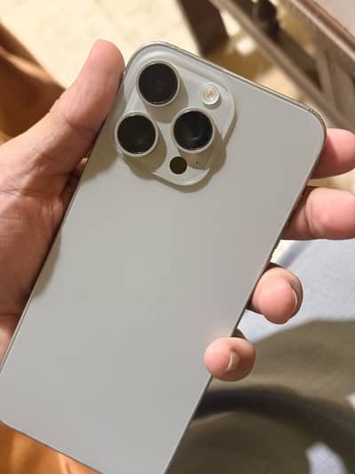 Apple iPhone 15 Pro Max