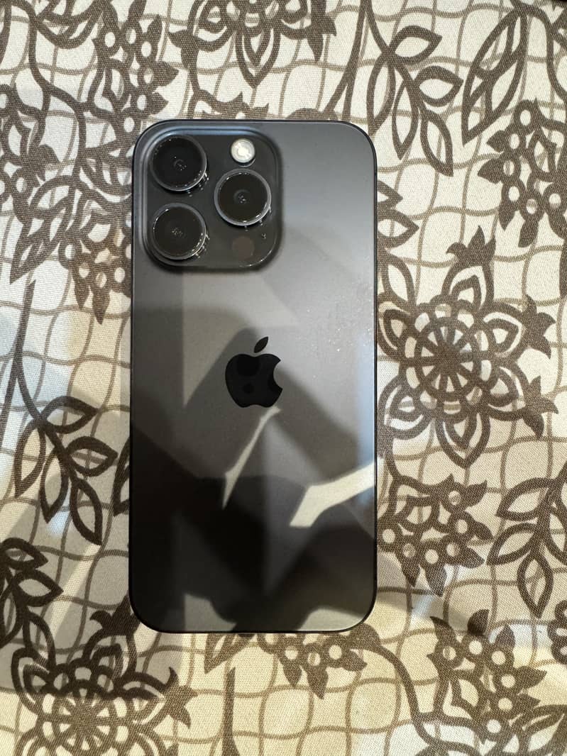 Apple iPhone 15 Pro 1