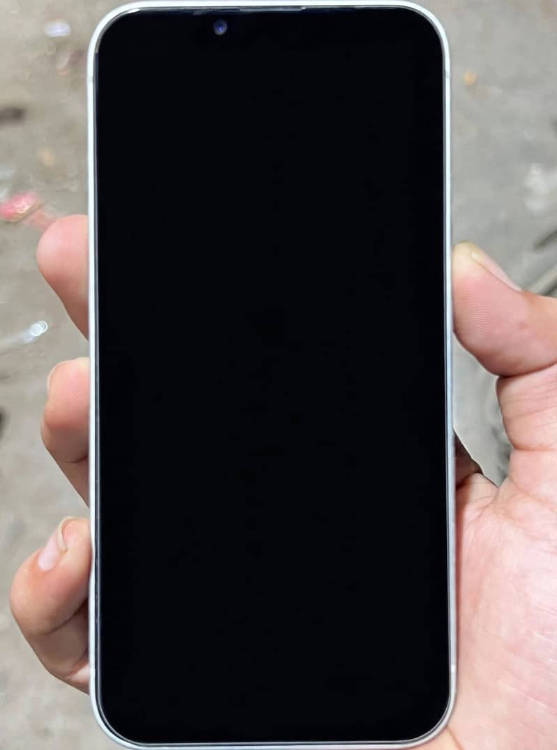 Apple iPhone 16e 0