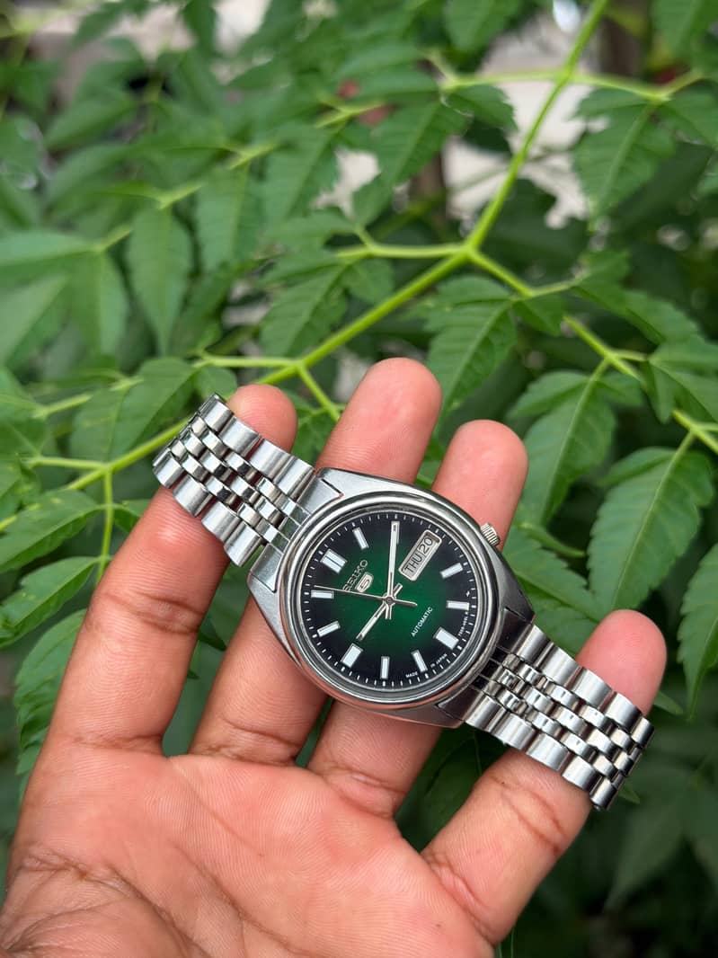 Seiko 5 6