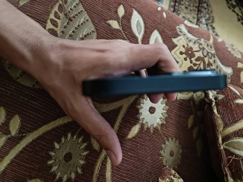 Apple iPhone 14 plus 4