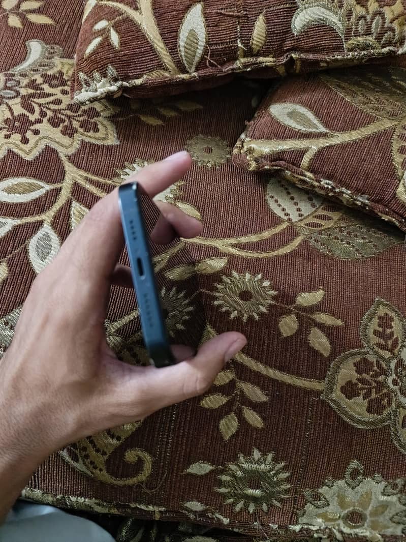 Apple iPhone 14 plus 5