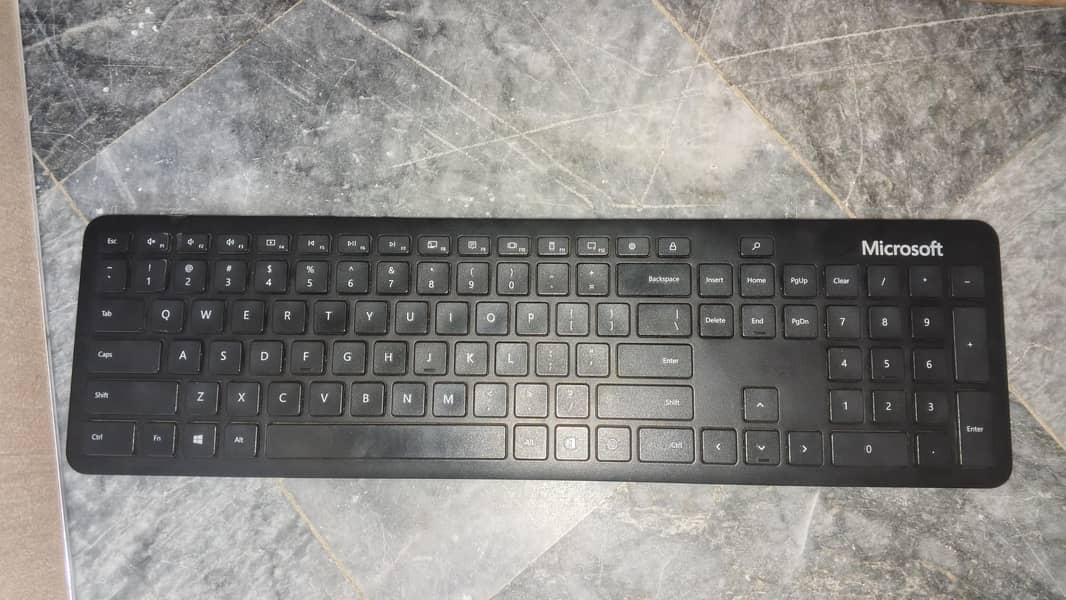 Original Microsoft Bluetooth Keyboard 0