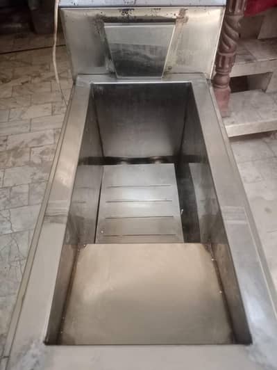 16 liters deep fryers