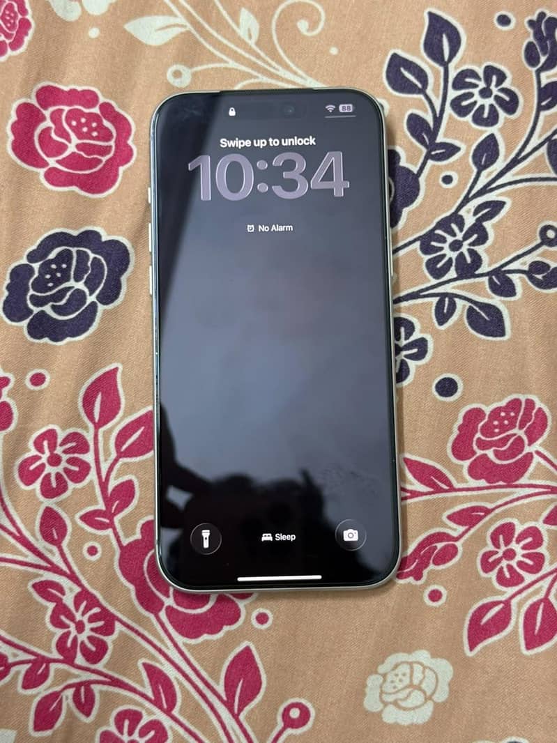 Apple iPhone 17 Pro Max 1