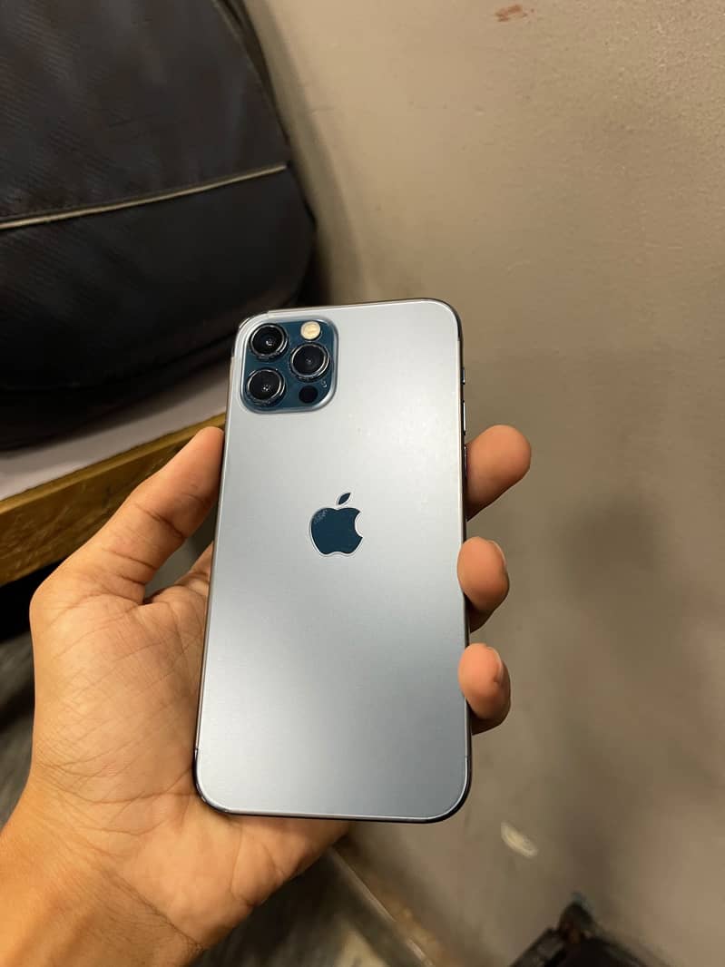 Apple iPhone 12 Pro 4