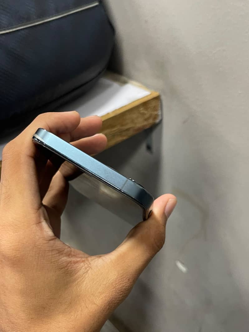 Apple iPhone 12 Pro 6