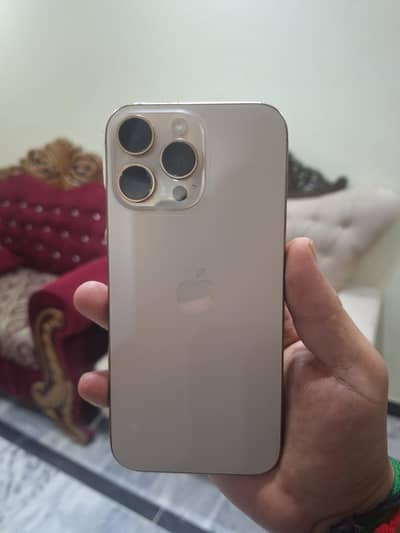 Apple iPhone 16 Pro Max