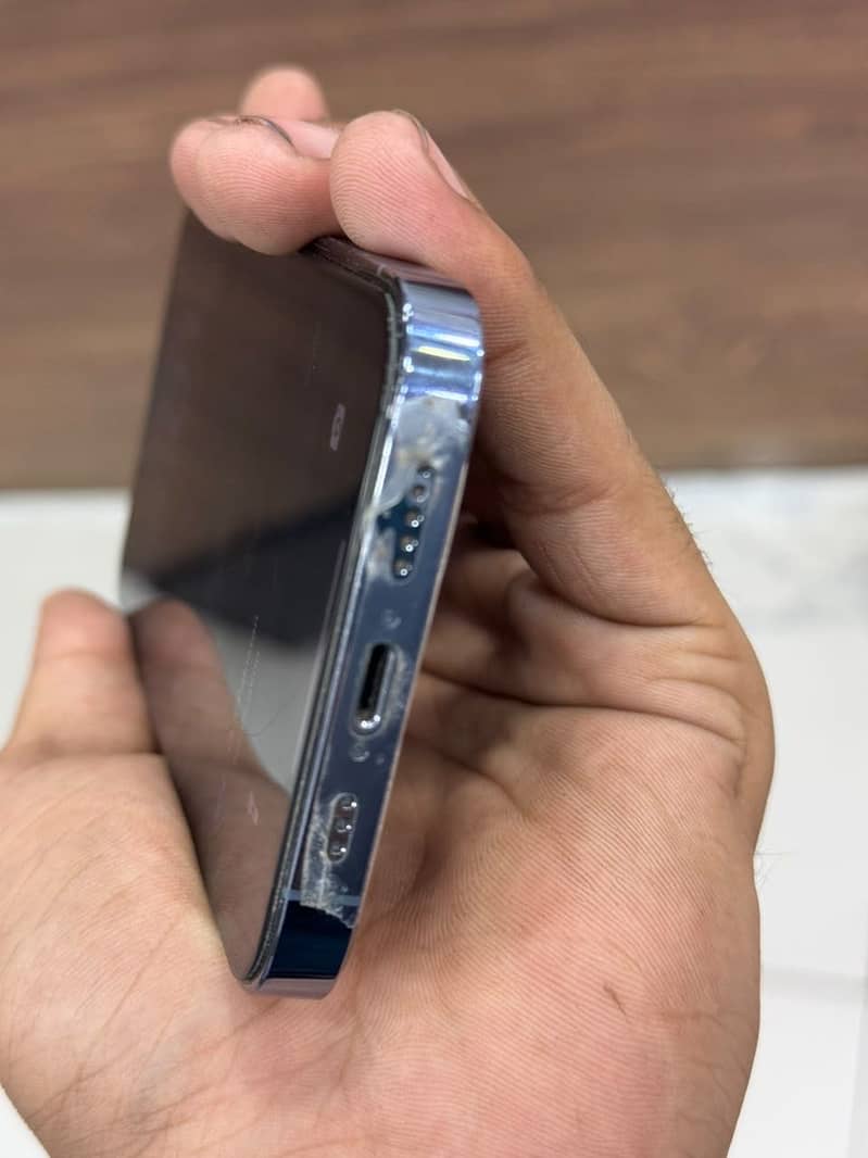 Apple iPhone 13 Pro 6