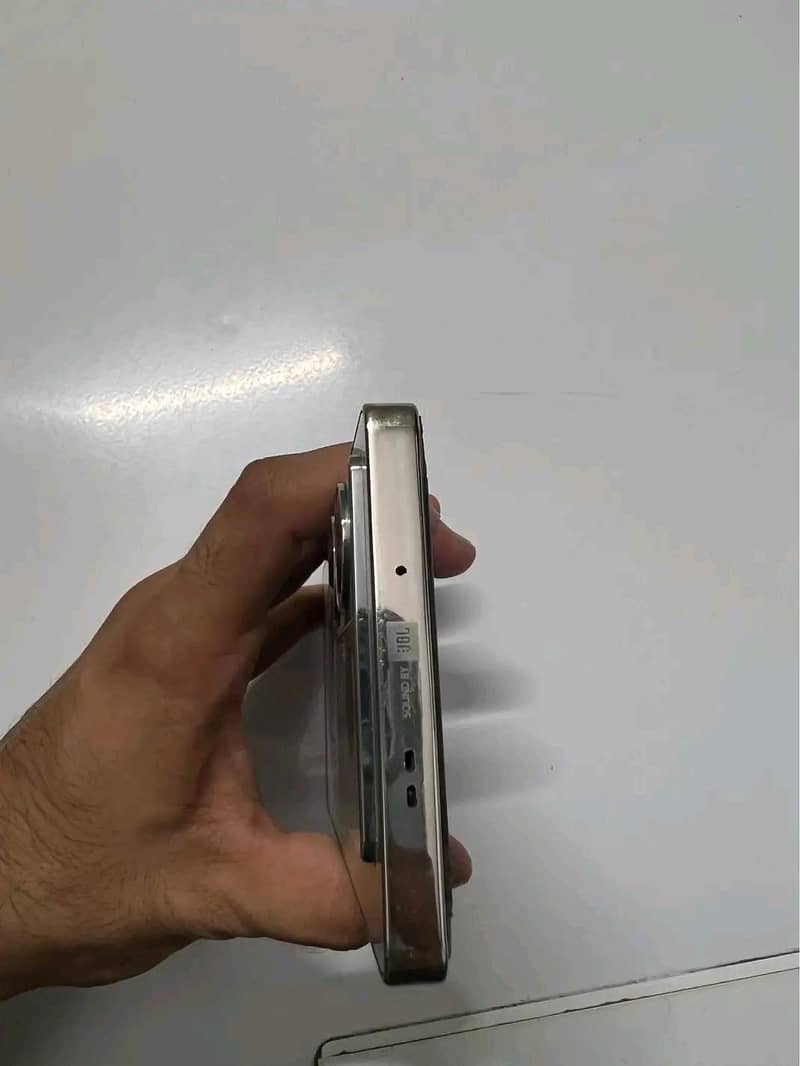 Infinix Note 40 2