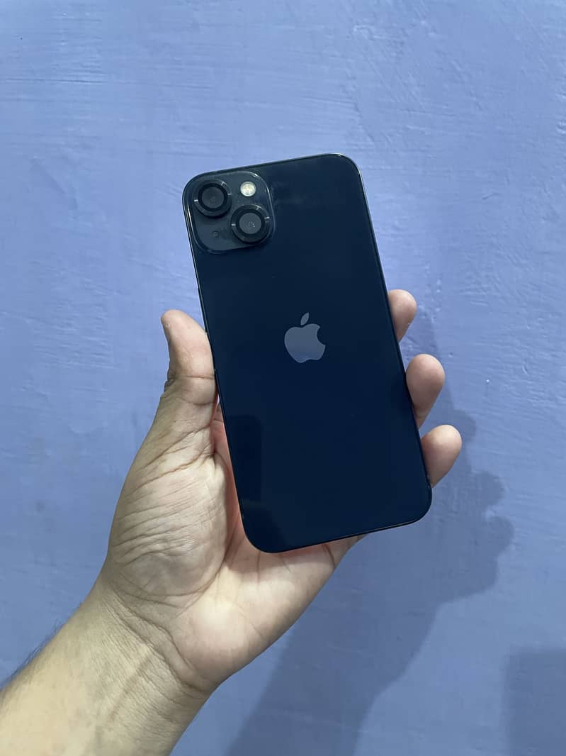 Apple iPhone 13 0