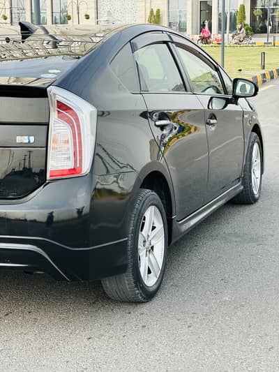 Toyota Prius 2012