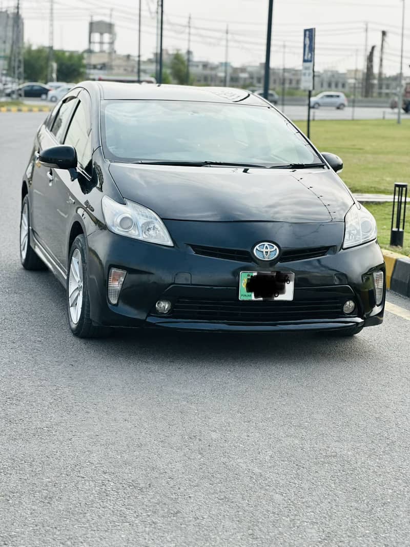 Toyota Prius 2012 3