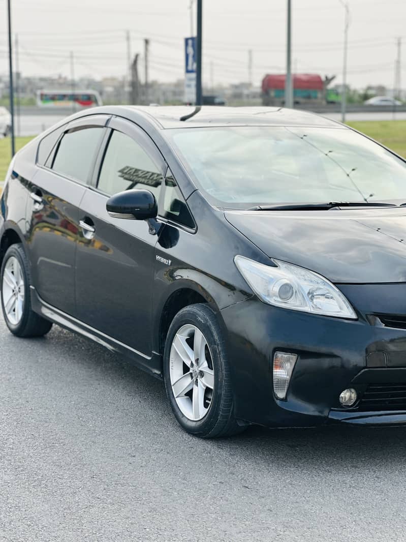 Toyota Prius 2012 4