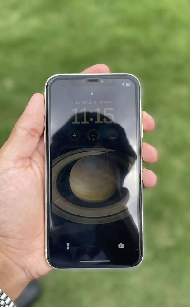 Apple iPhone 11 3