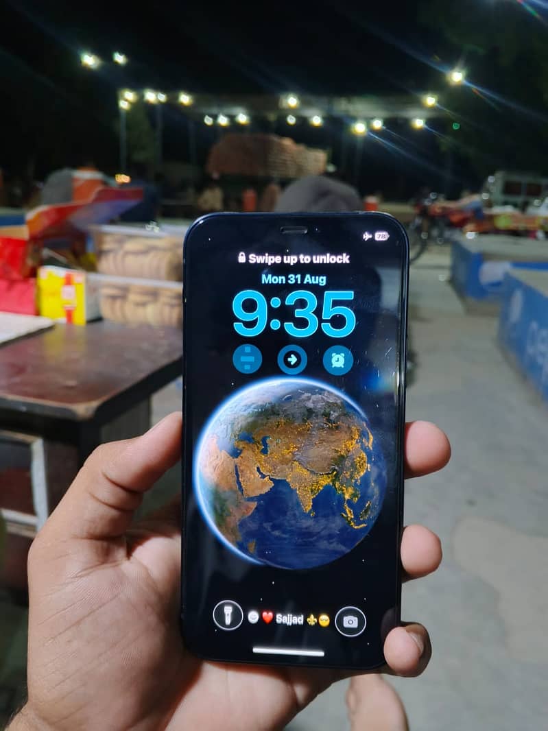 Apple iPhone 12 1