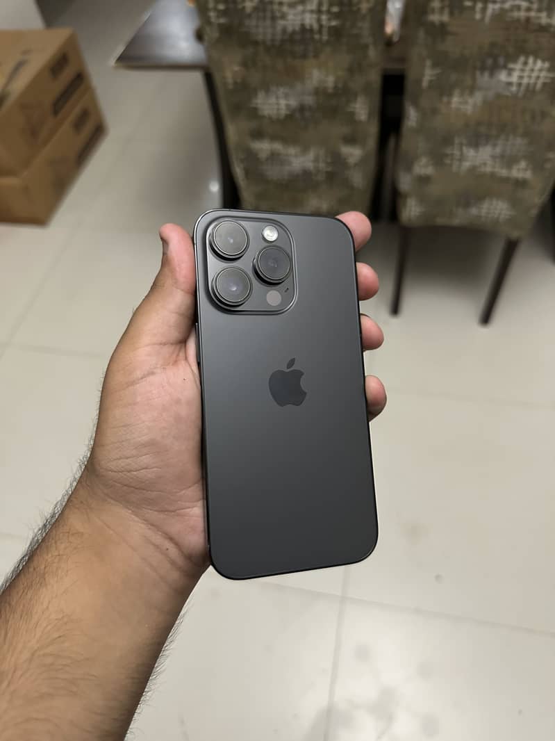Apple iPhone 14 Pro 0