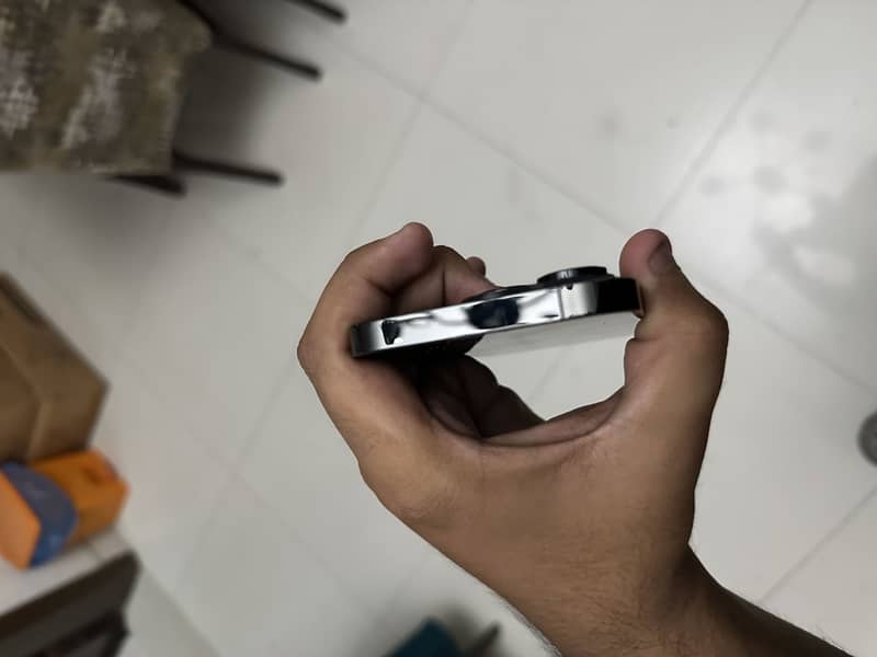 Apple iPhone 14 Pro 1