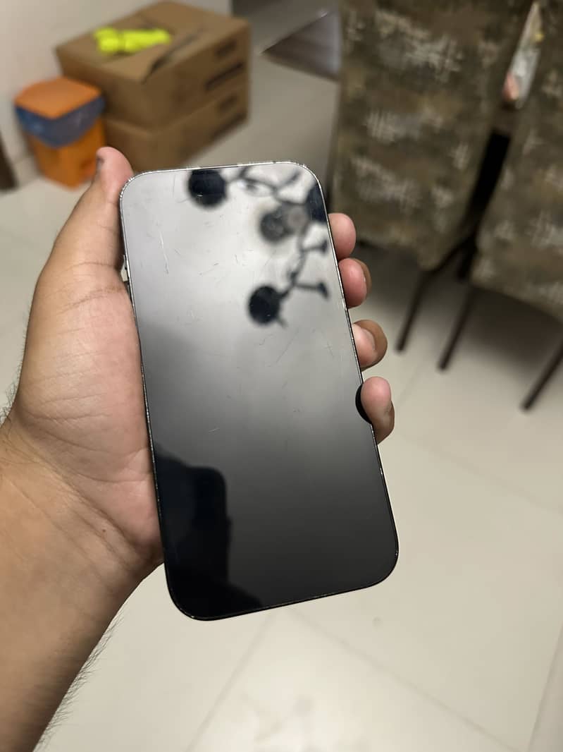 Apple iPhone 14 Pro 2