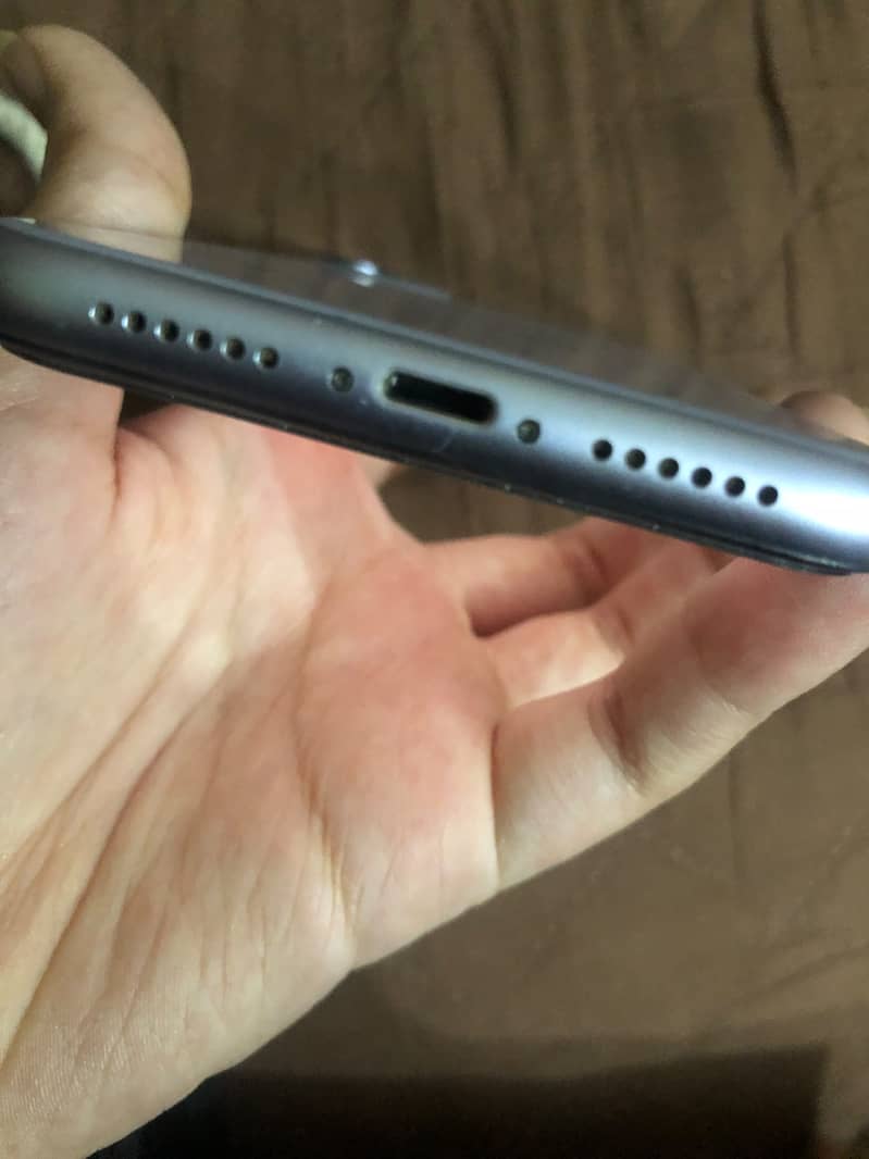 Apple iPhone 11 2