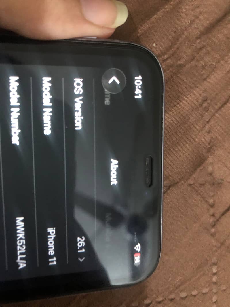 Apple iPhone 11 4