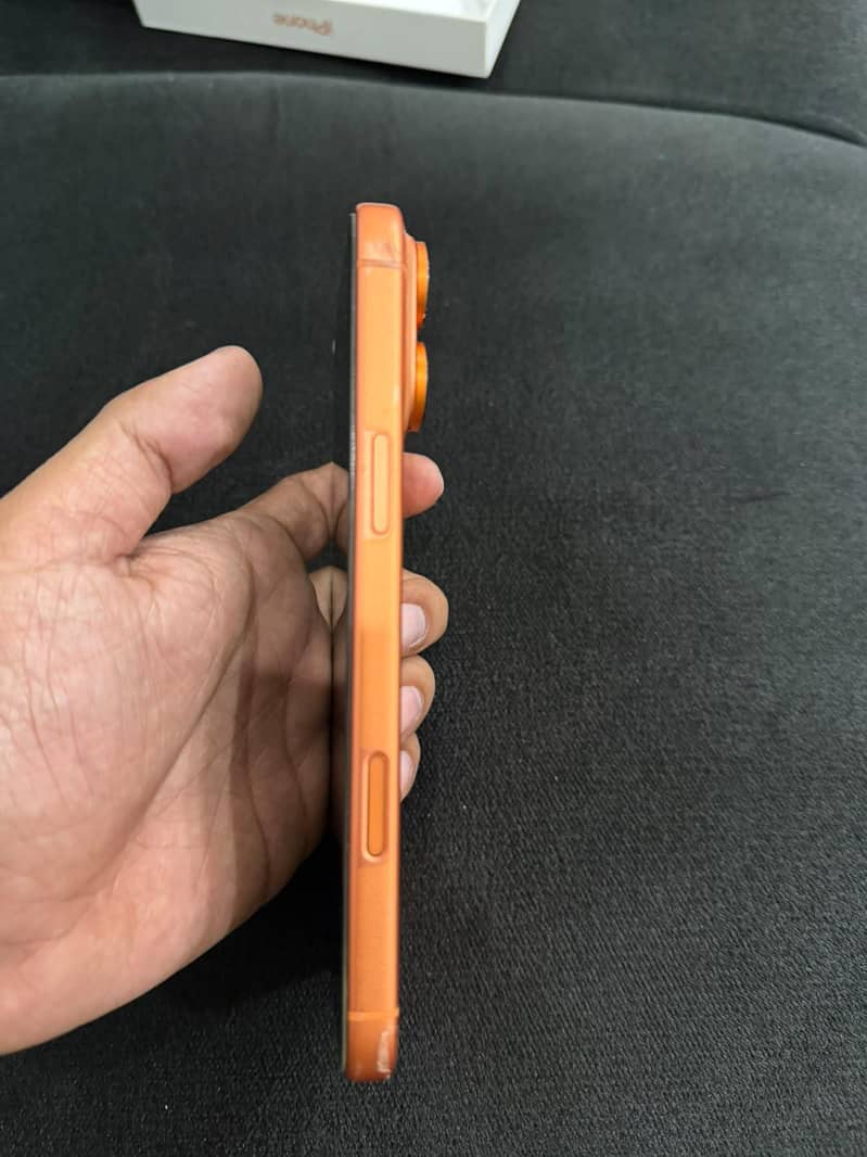 Apple iPhone 17 Pro Max 2