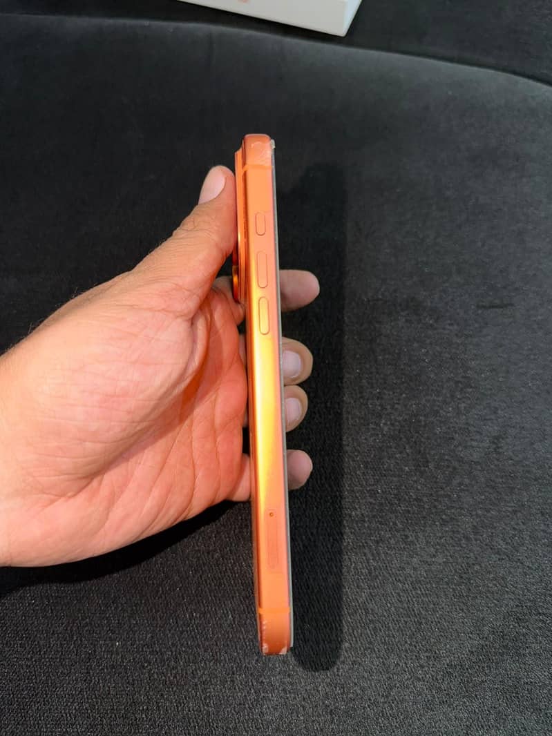 Apple iPhone 17 Pro Max 3