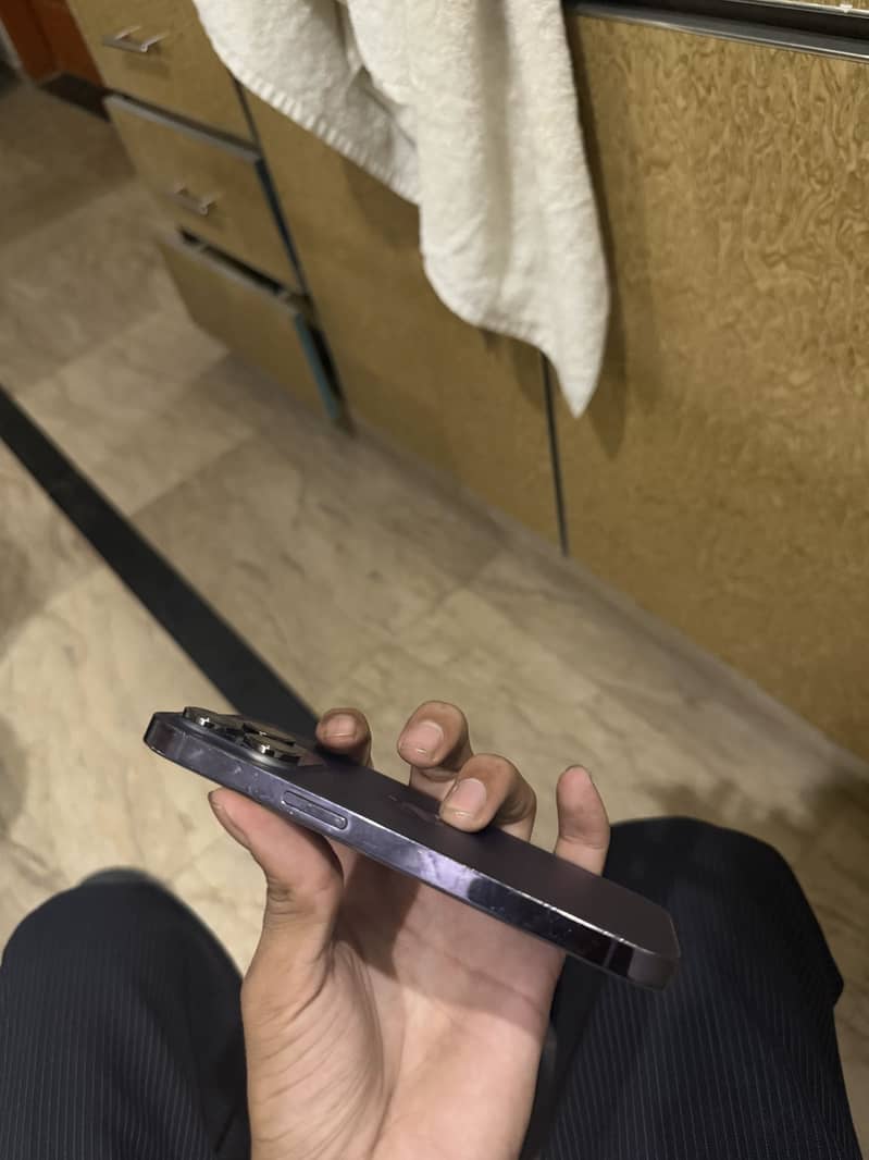 Apple iPhone 14 Pro 3
