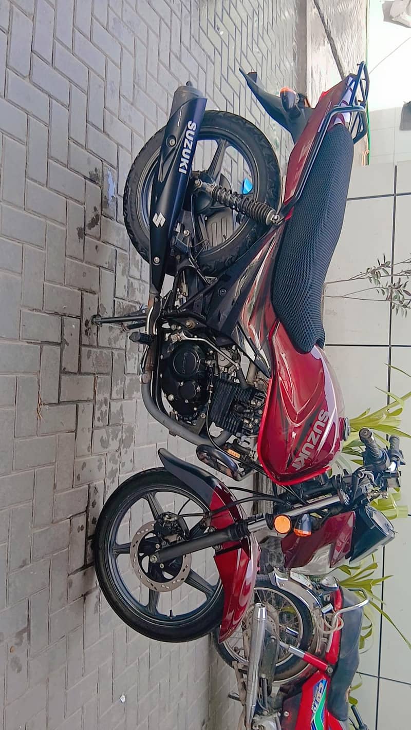 Suzuki GR 150 4