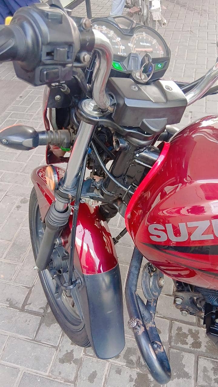 Suzuki GR 150 5