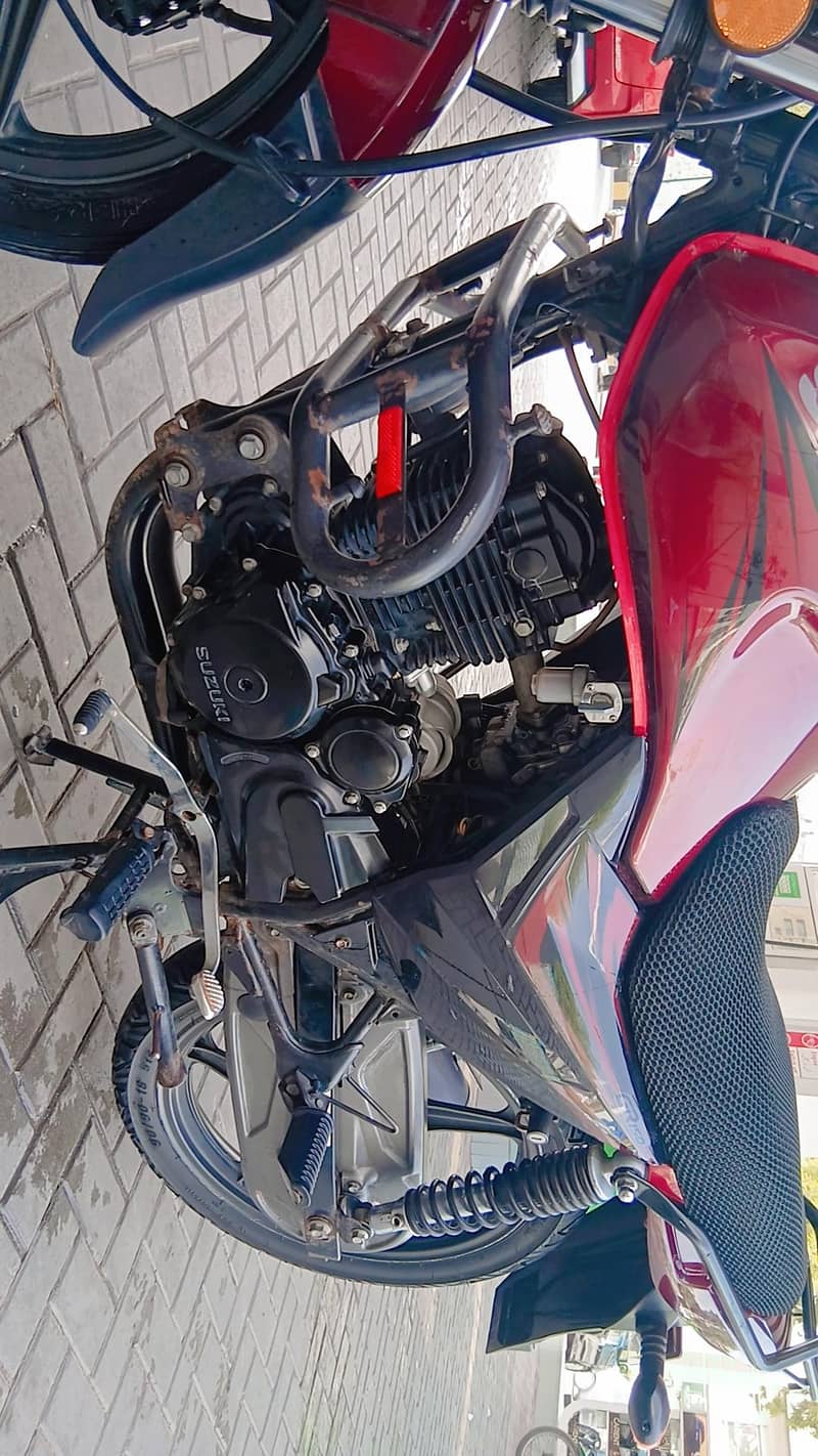 Suzuki GR 150 8