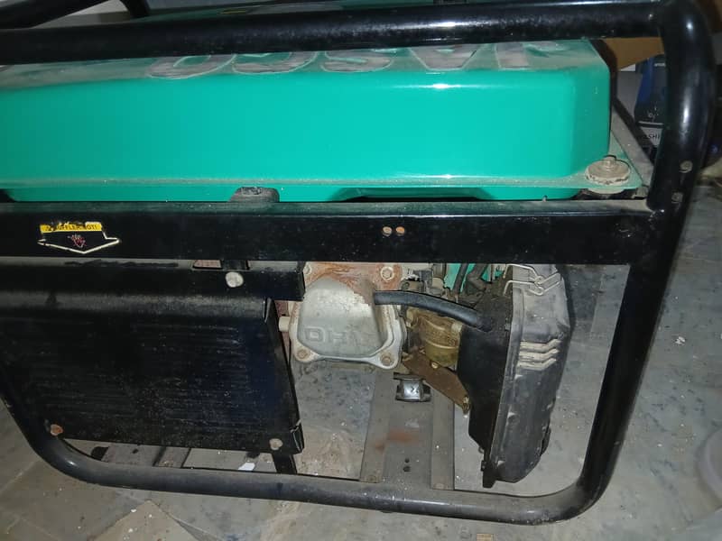 Generator in mint condition. 2