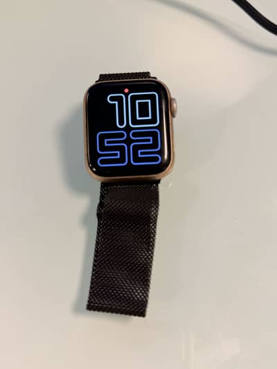 Apple watch series 5 gps 40mm plus cellular