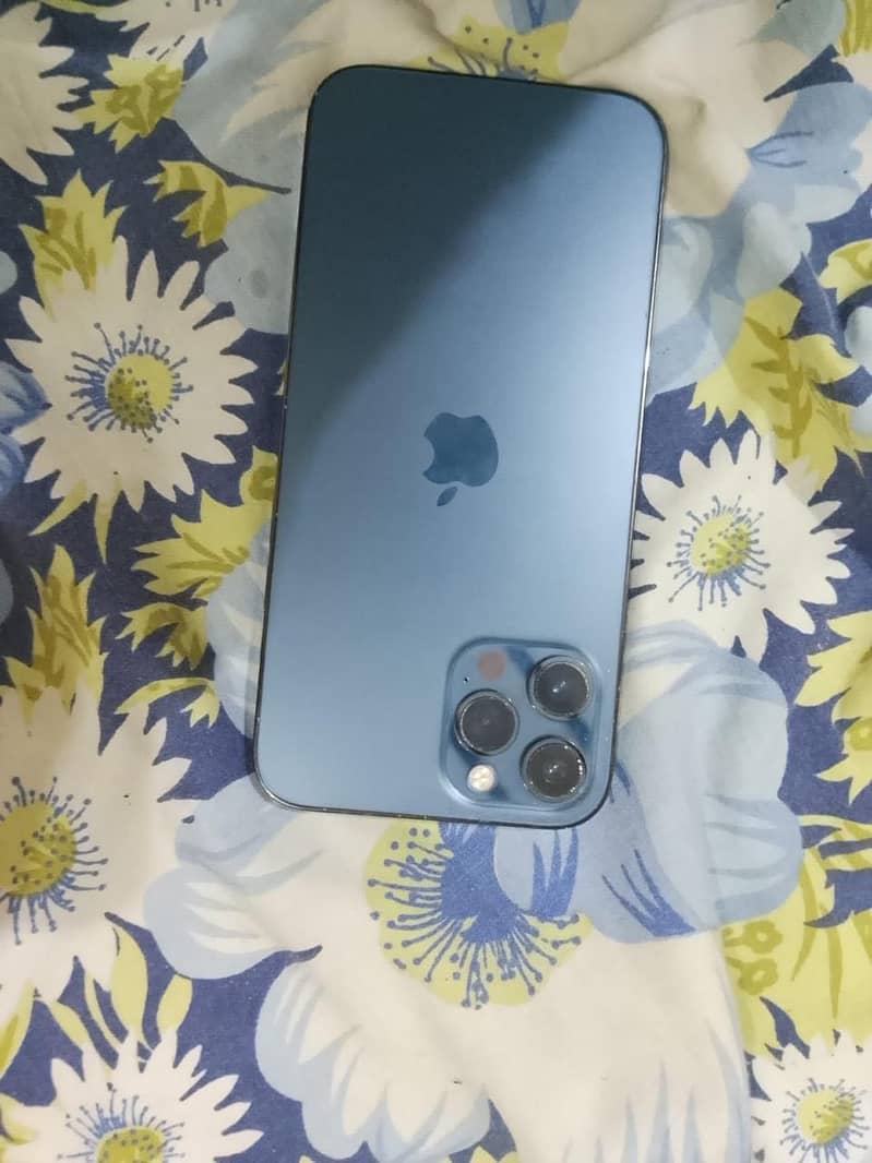 Apple iPhone 12 Pro Max 3