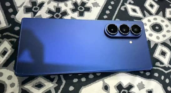 Samsung Z Fold 7