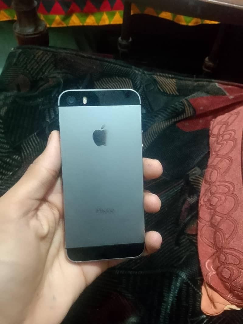 Apple iPhone 5s 0