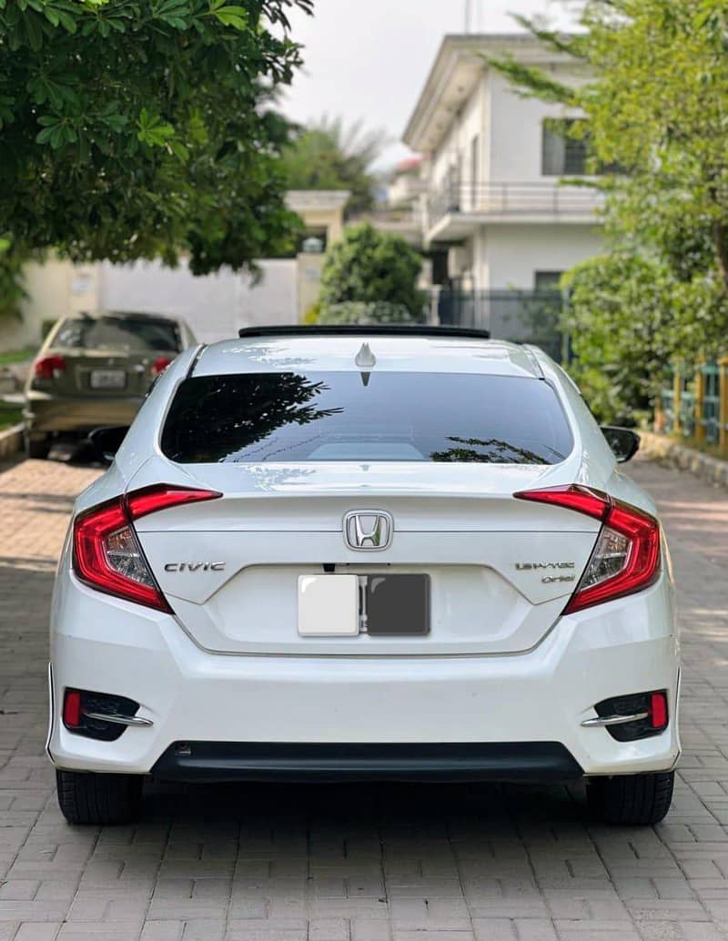 good condition comfortable car 3