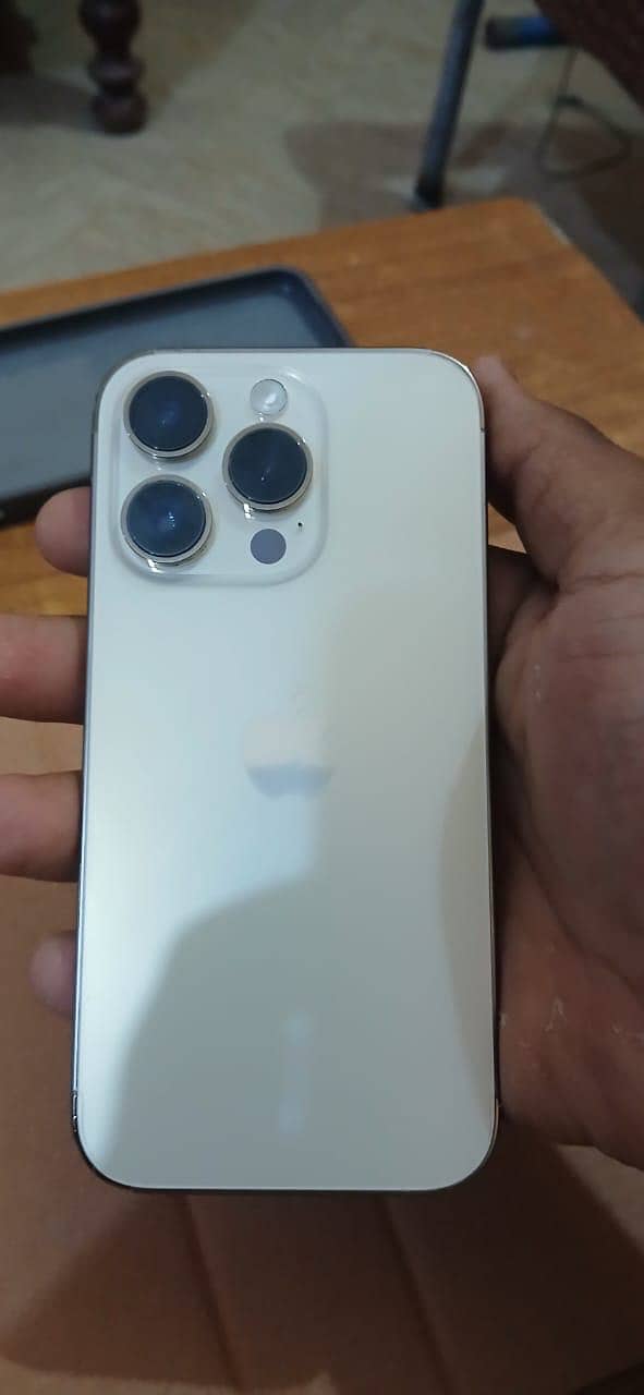 IPhone 14 Pro 0