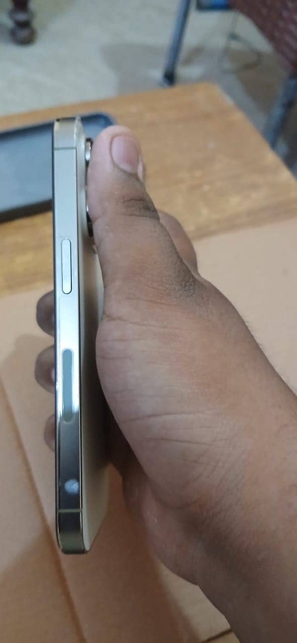 IPhone 14 Pro 3