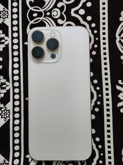 Apple iPhone 16 Pro Max