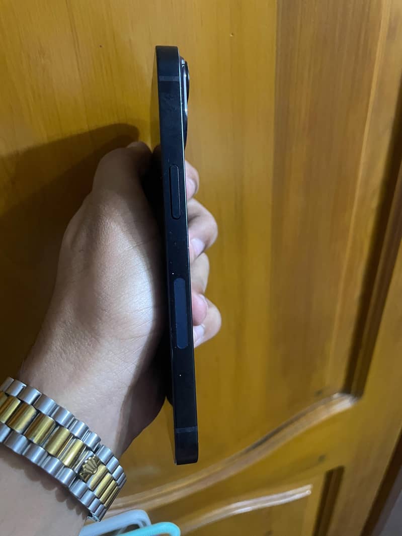 Apple iPhone 14 2