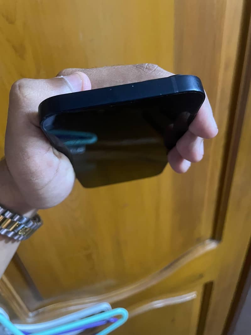 Apple iPhone 14 5