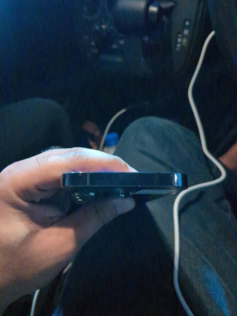 Apple iPhone 14 Pro 2