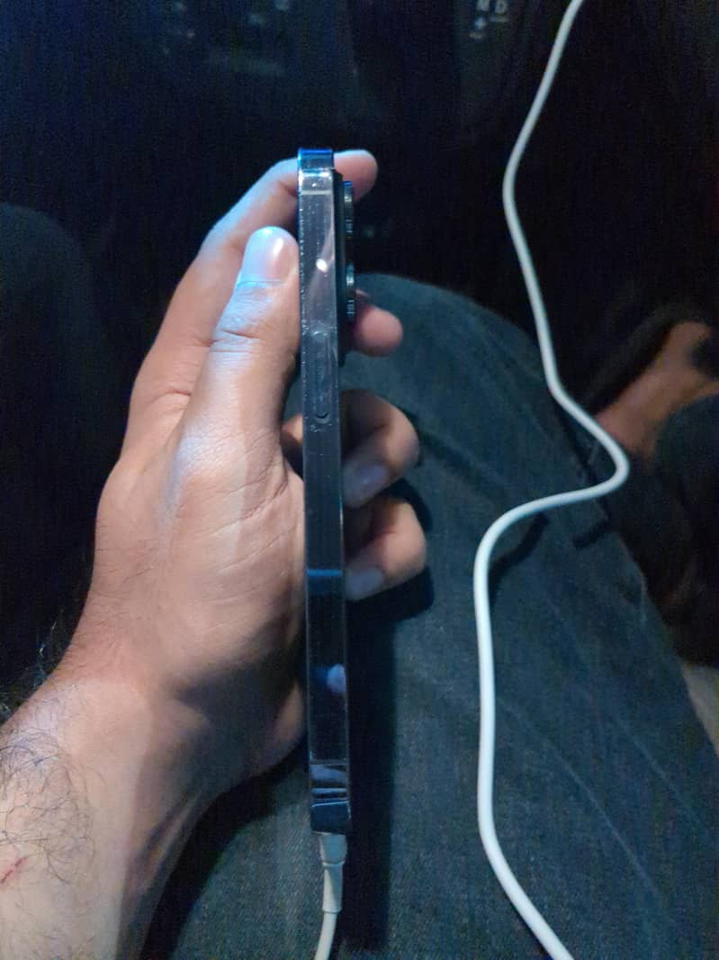 Apple iPhone 14 Pro 3