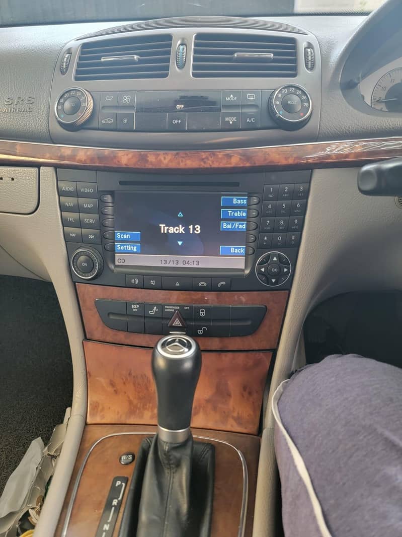 Mercedes E Class 2003 1