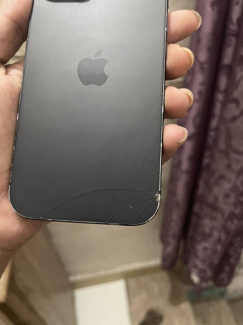 Apple iPhone 15 2