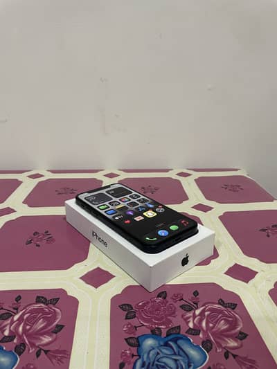 Apple iPhone 12 non pta with box