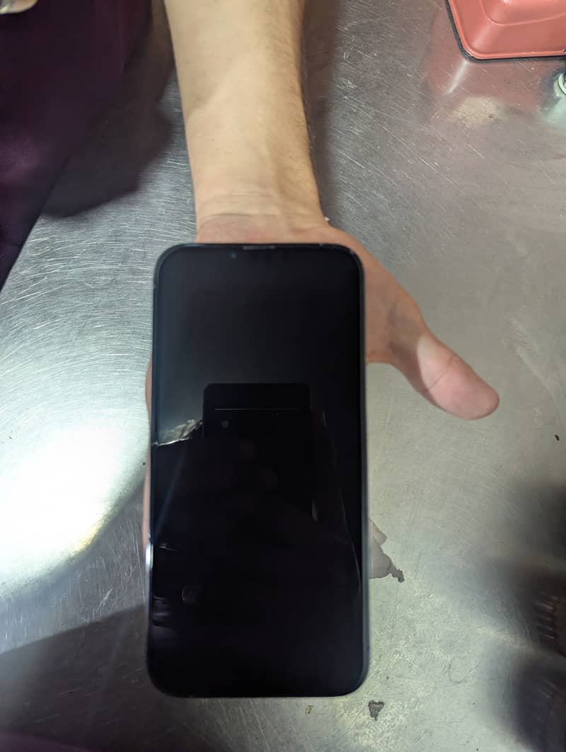 Apple iPhone 13 Pro Max 1