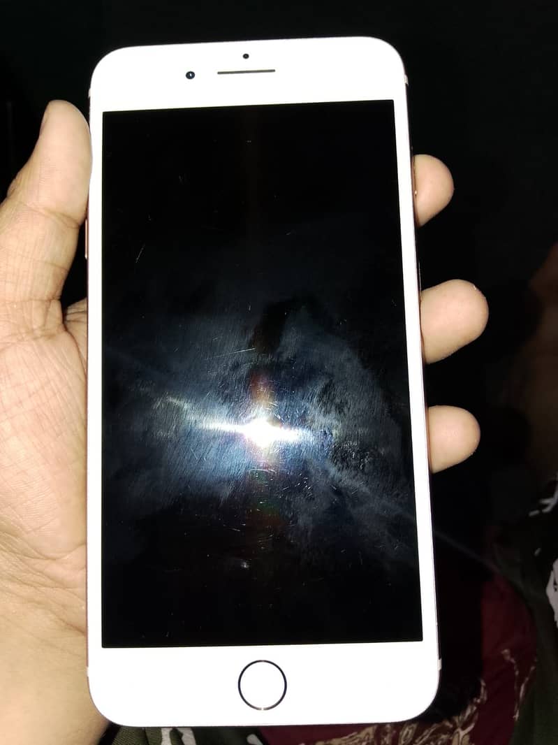 Apple iPhone 7 Plus 3
