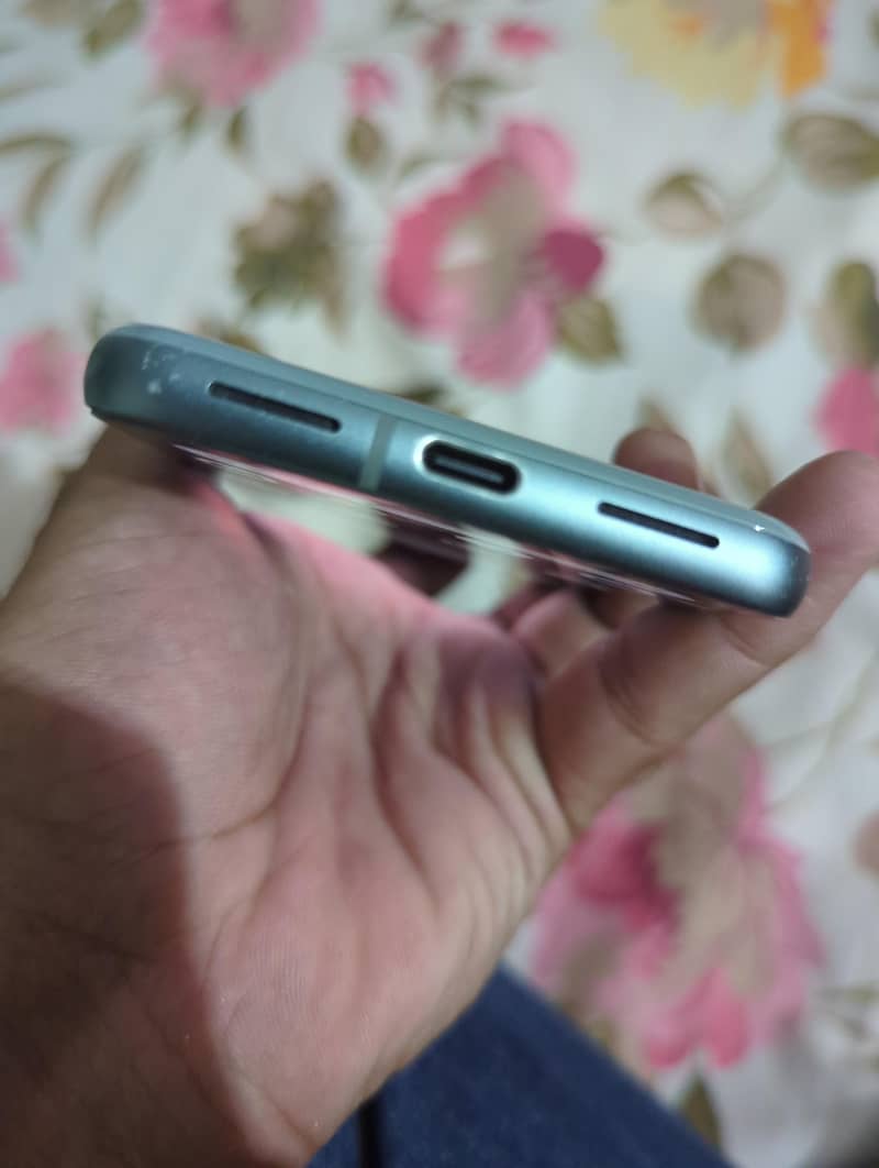 Google Pixel 8 1